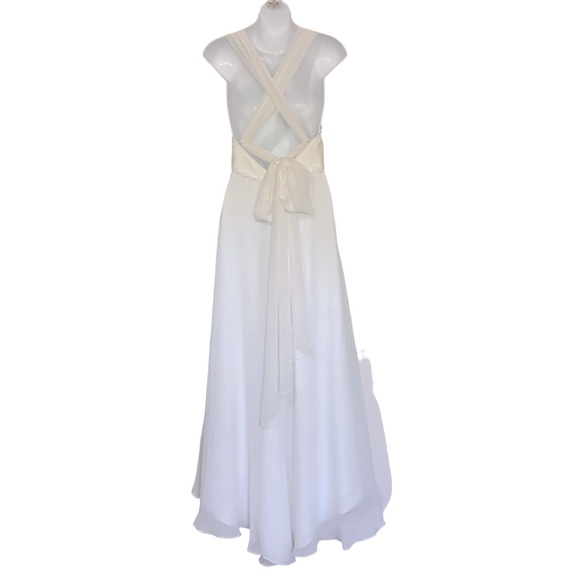 David’s Bridal Soft White Hi-Low Wedding Dress Size 4 - Picture 2 of 11